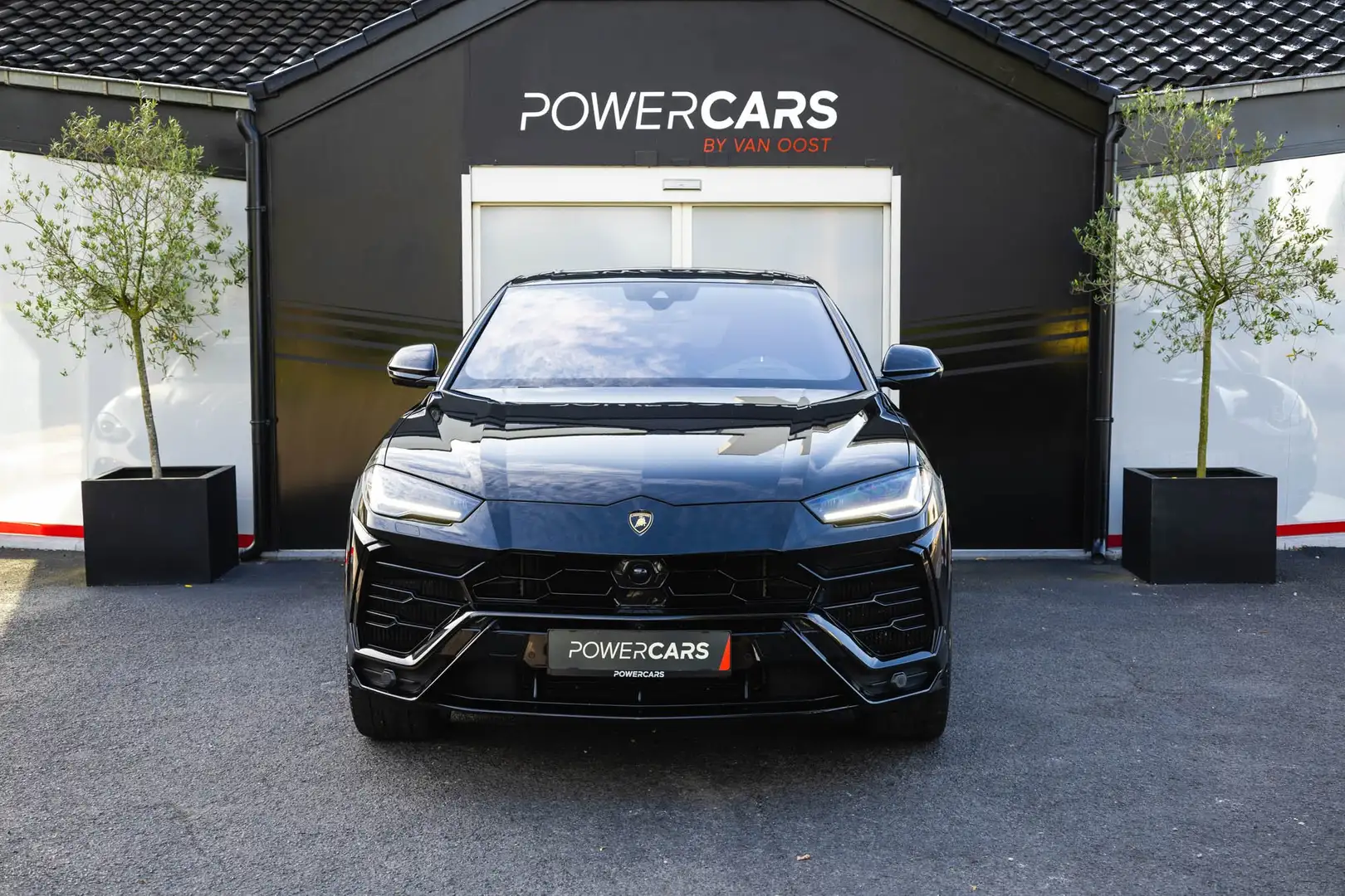 Lamborghini Urus FULL BLACK | FIRST OWNER | PANO | TV | FULL Noir - 2