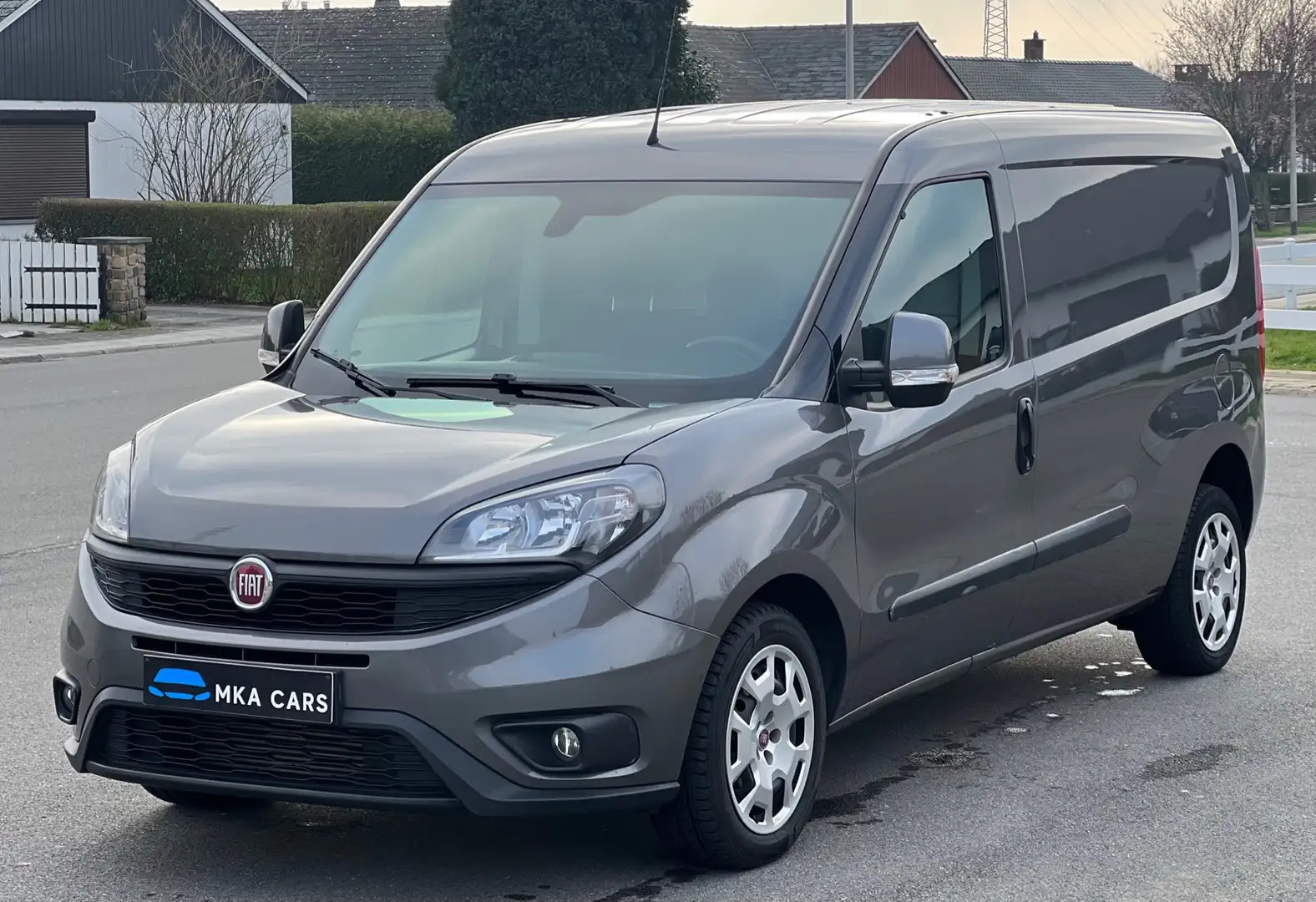Fiat Doblo 1.6 Multijet | Long Chassis | 3 Places | Camera | Grey - 1