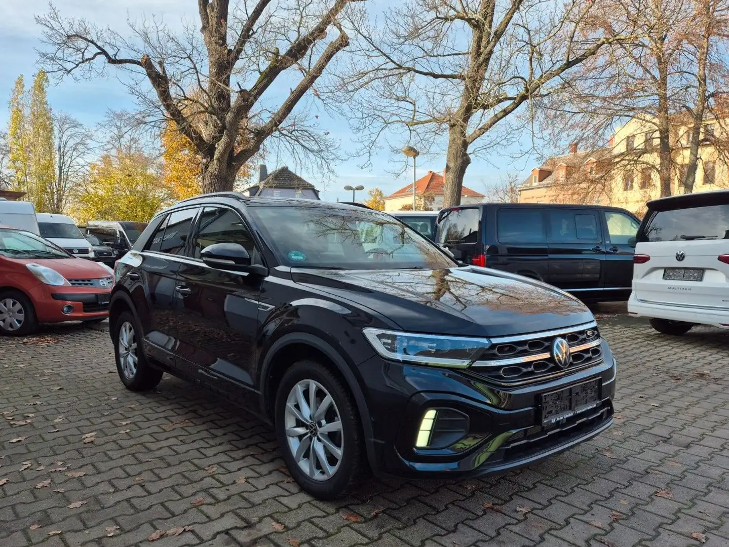 Volkswagen T-Roc R-Line,IQ LED,Navi,ACC Schwarz - 1