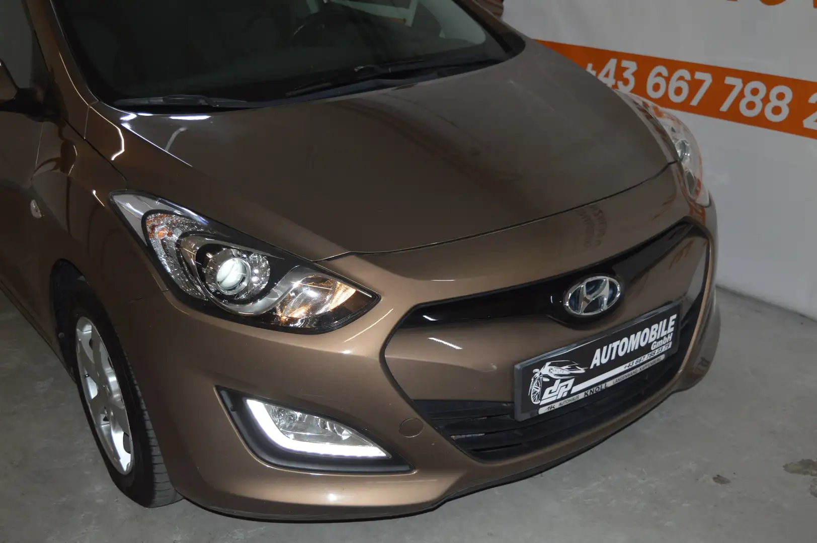 Hyundai i30 1,4 CRDI **1.Besitz**neues Pickerl** 65.000KM** Braun - 2