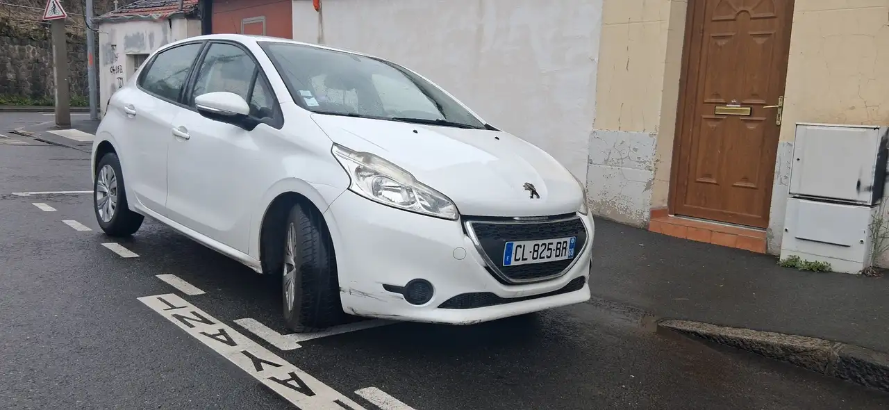Peugeot 208 1.2 VTi 82ch BVM5 Active