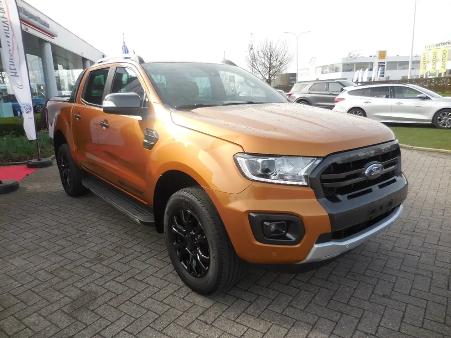 Ford Ranger Wildtrak Orange - 2