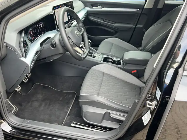 Volkswagen Golf view 5
