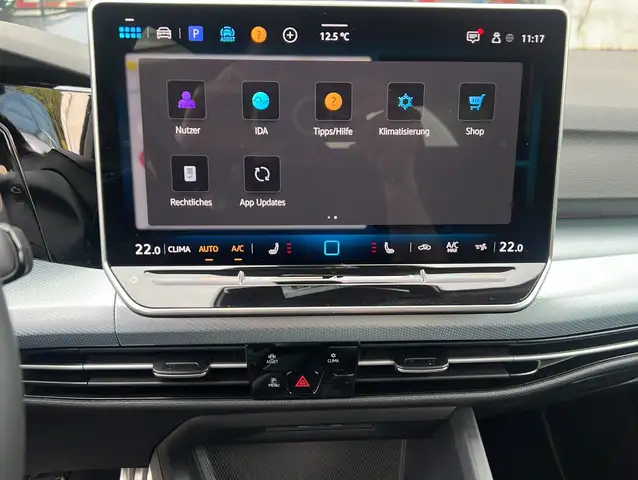 Volkswagen Golf view 11