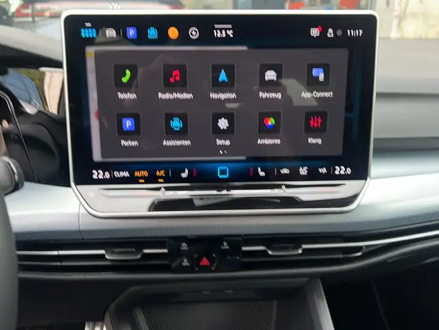 Volkswagen Golf view 10