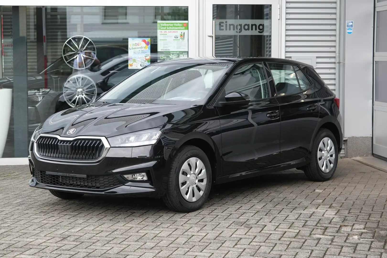 Skoda Fabia Selection 1.0 LED-Scheinw. PDC Sitzheizung Klima Schwarz - 1