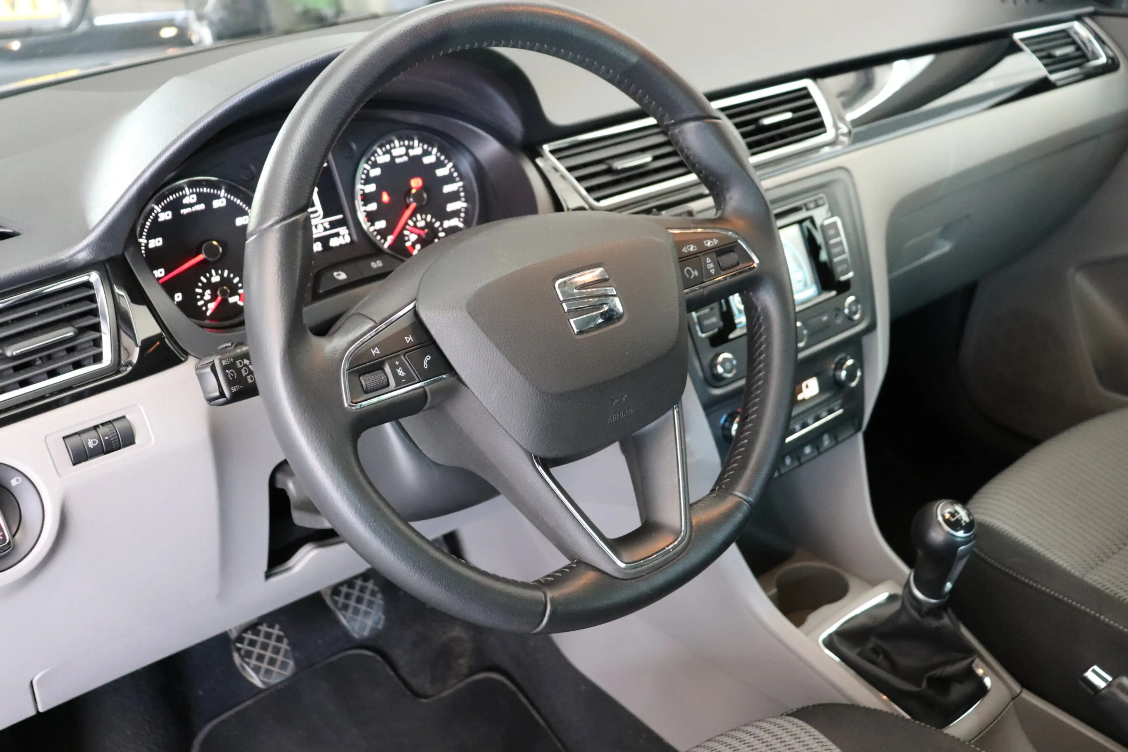 SEAT Toledo 1.2 TSI Businessline High. Veel beenruimte, koffer — photo 10