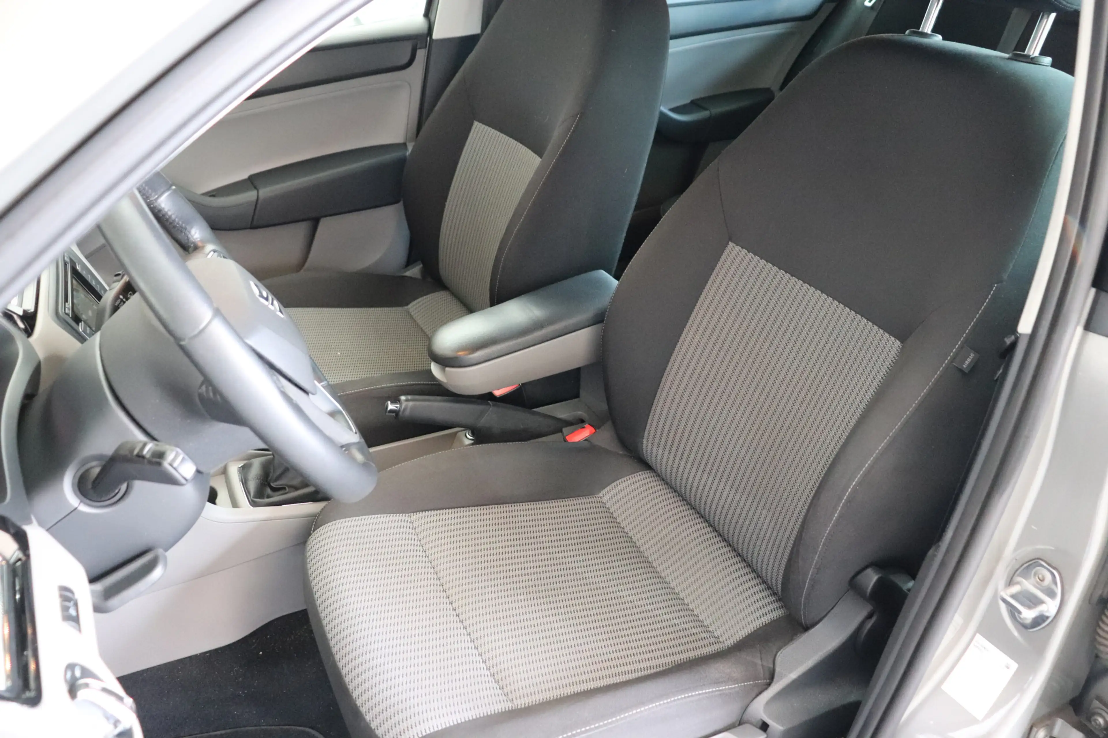 SEAT Toledo 1.2 TSI Businessline High. Veel beenruimte, koffer — photo 12