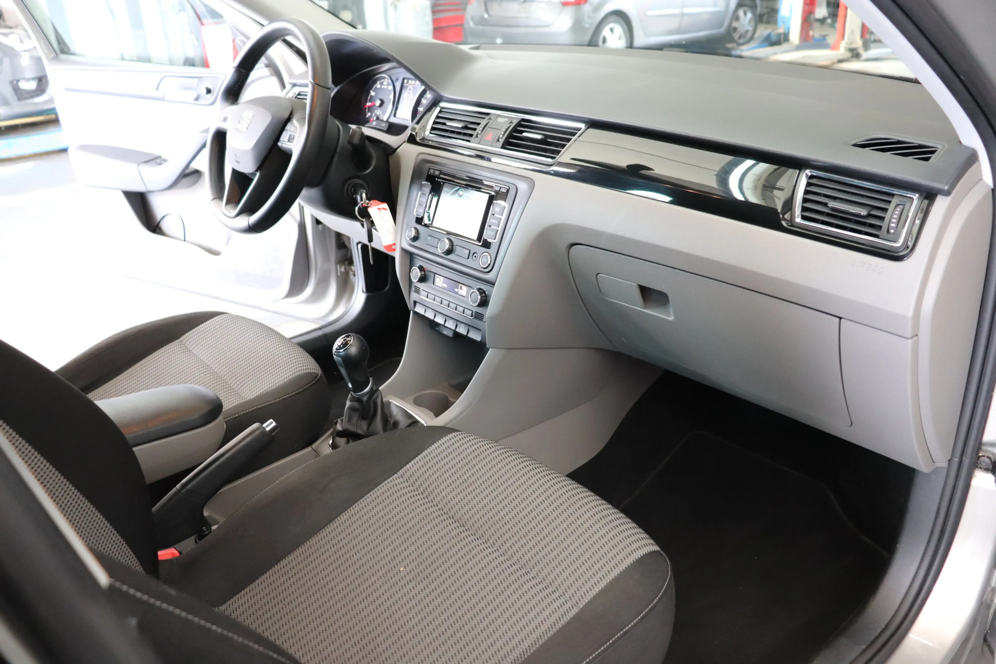 SEAT Toledo 1.2 TSI Businessline High. Veel beenruimte, koffer — photo 16