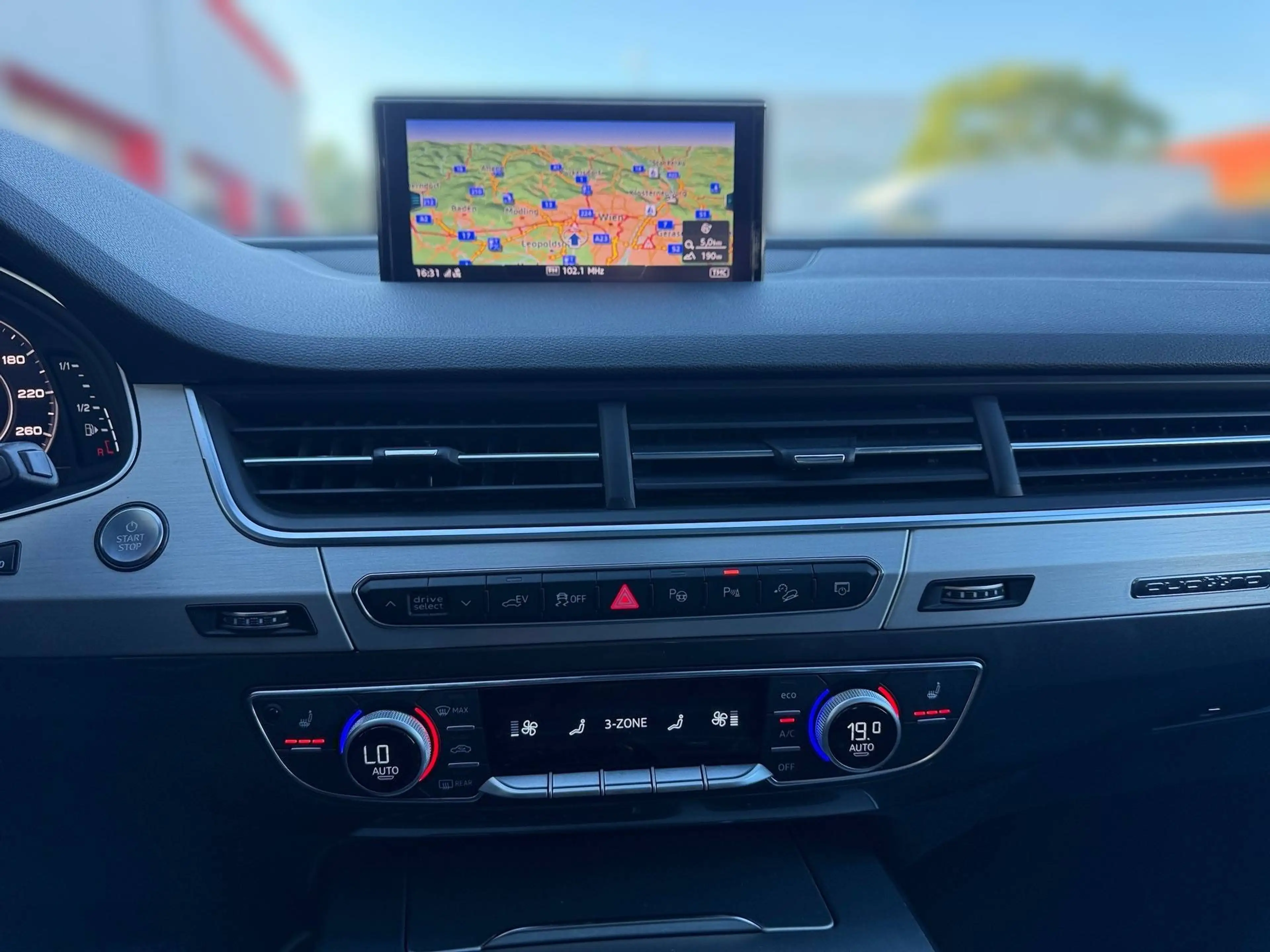 Audi Q7 e-tron 3.0 TDI e-tron quattro S-Line | Panorama | ACC | Luftfahrwerk | — photo 15