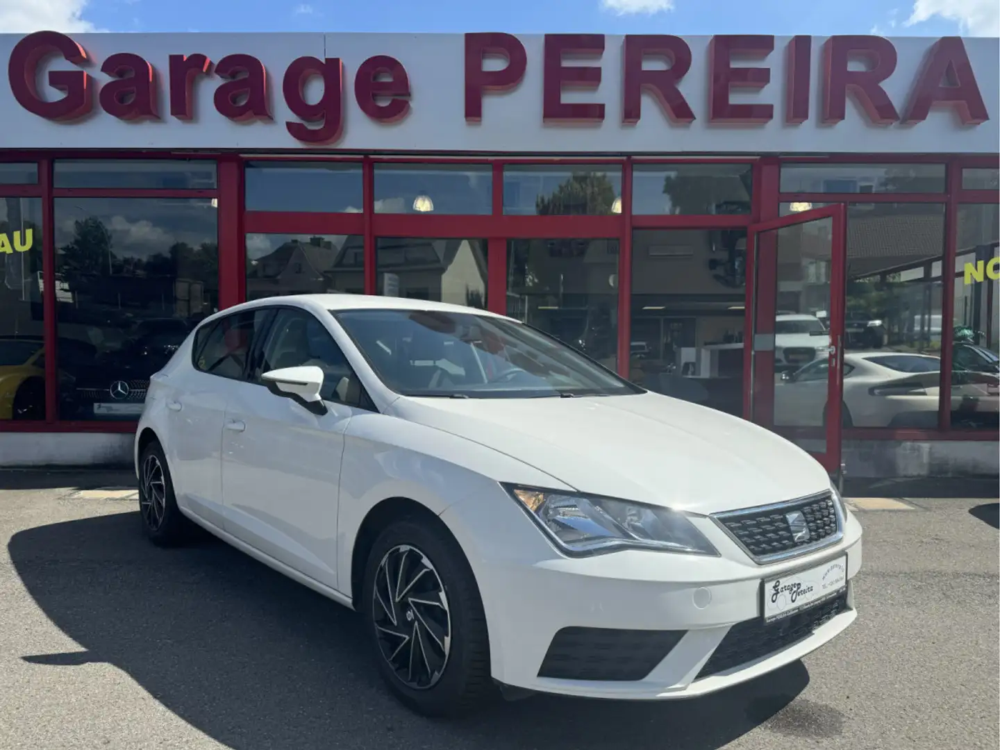 SEAT Leon NAVI 1 HAND FACELIFT Wit - 1