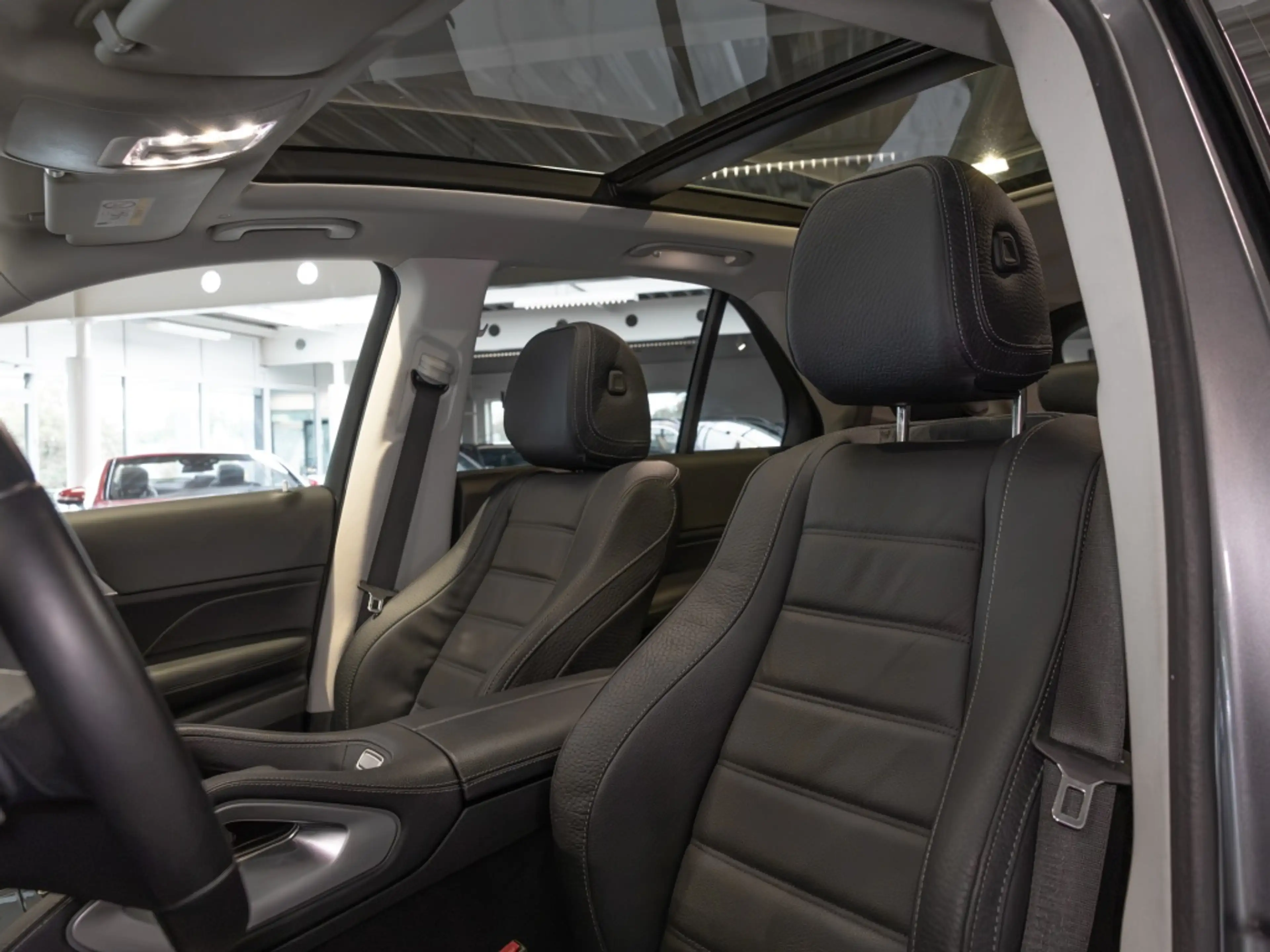 Mercedes-Benz GLE 300 d 4M , WIDE MULTI AHK KAMERA PANO SPUR — photo 8