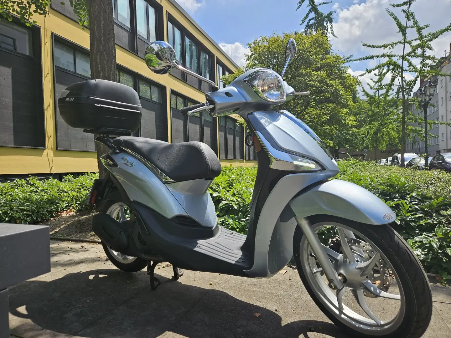 Piaggio Liberty 125 Argintiu - 1