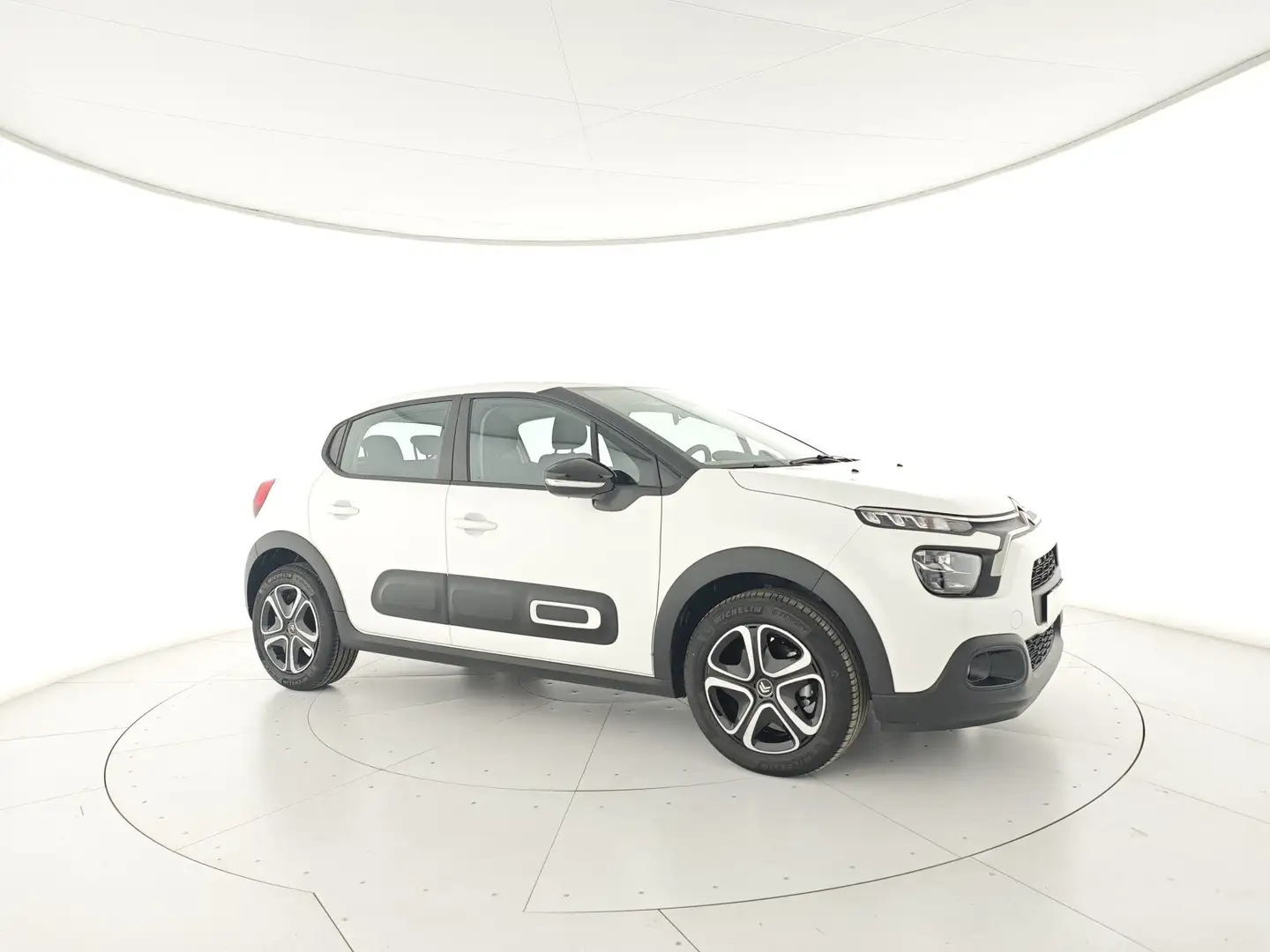 Citroen C3 1.2 Benzina 100CV-  Plus Weiß - 2