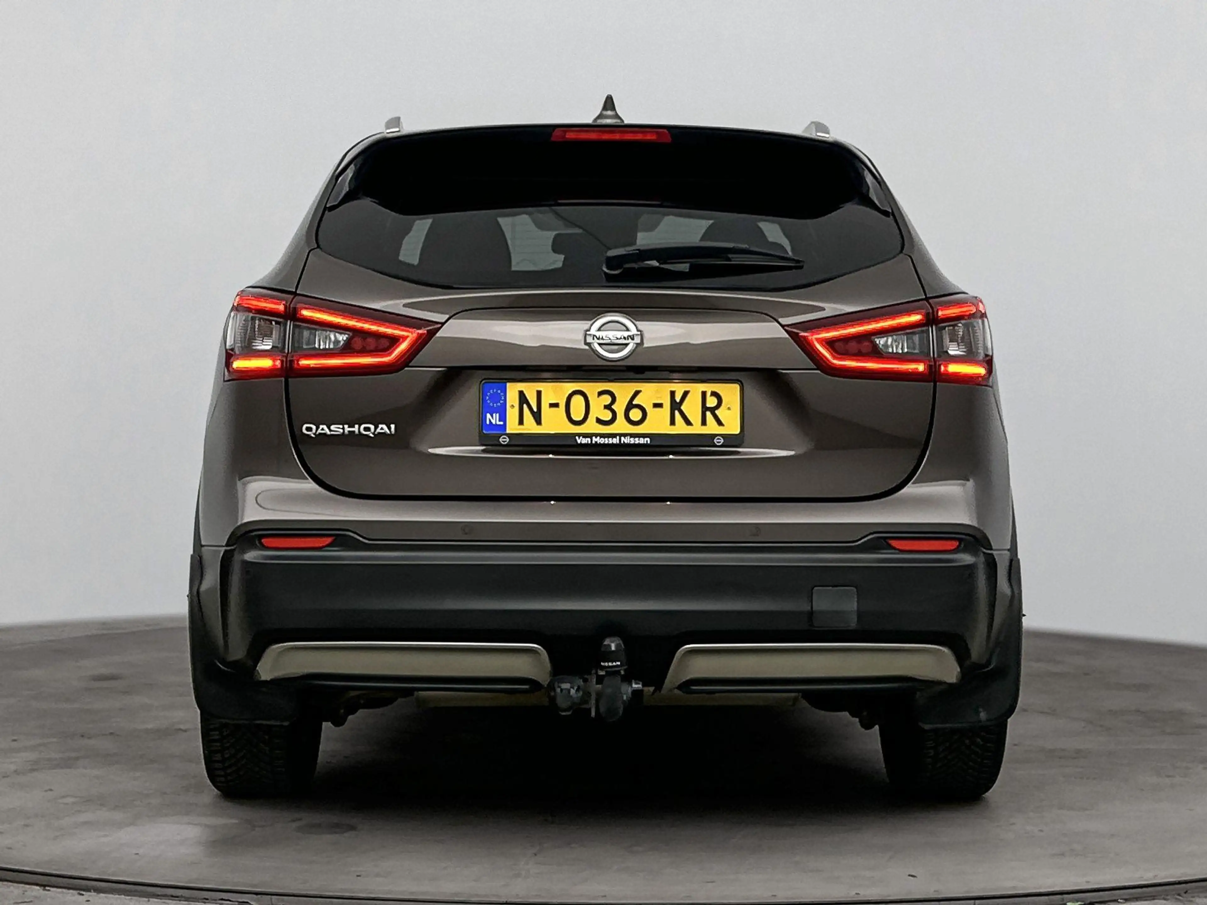 Nissan Qashqai 1.3 DIG-T Tekna + | Ledere bekleding | Navigatie | — photo 3