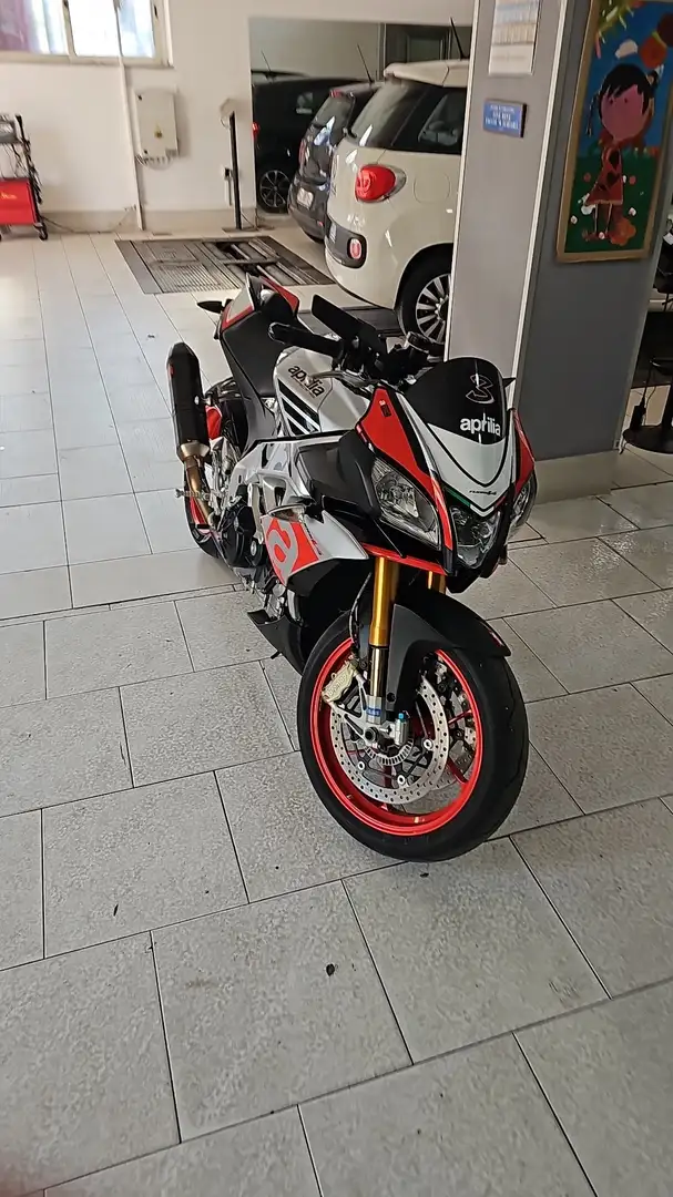 Aprilia Tuono factory Zilver - 2