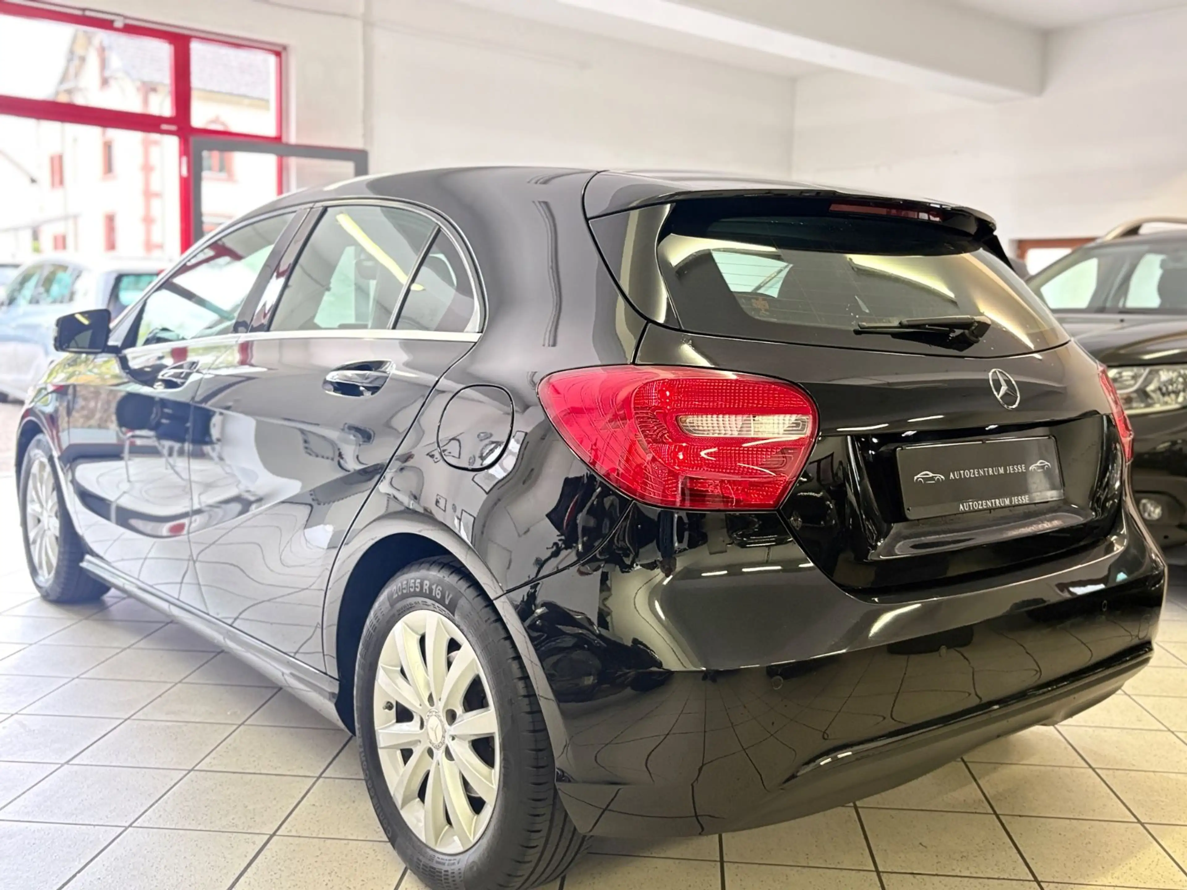 Mercedes-Benz A 180 BlueEfficiency |2Hand|Service Neu|8Fach — photo 6