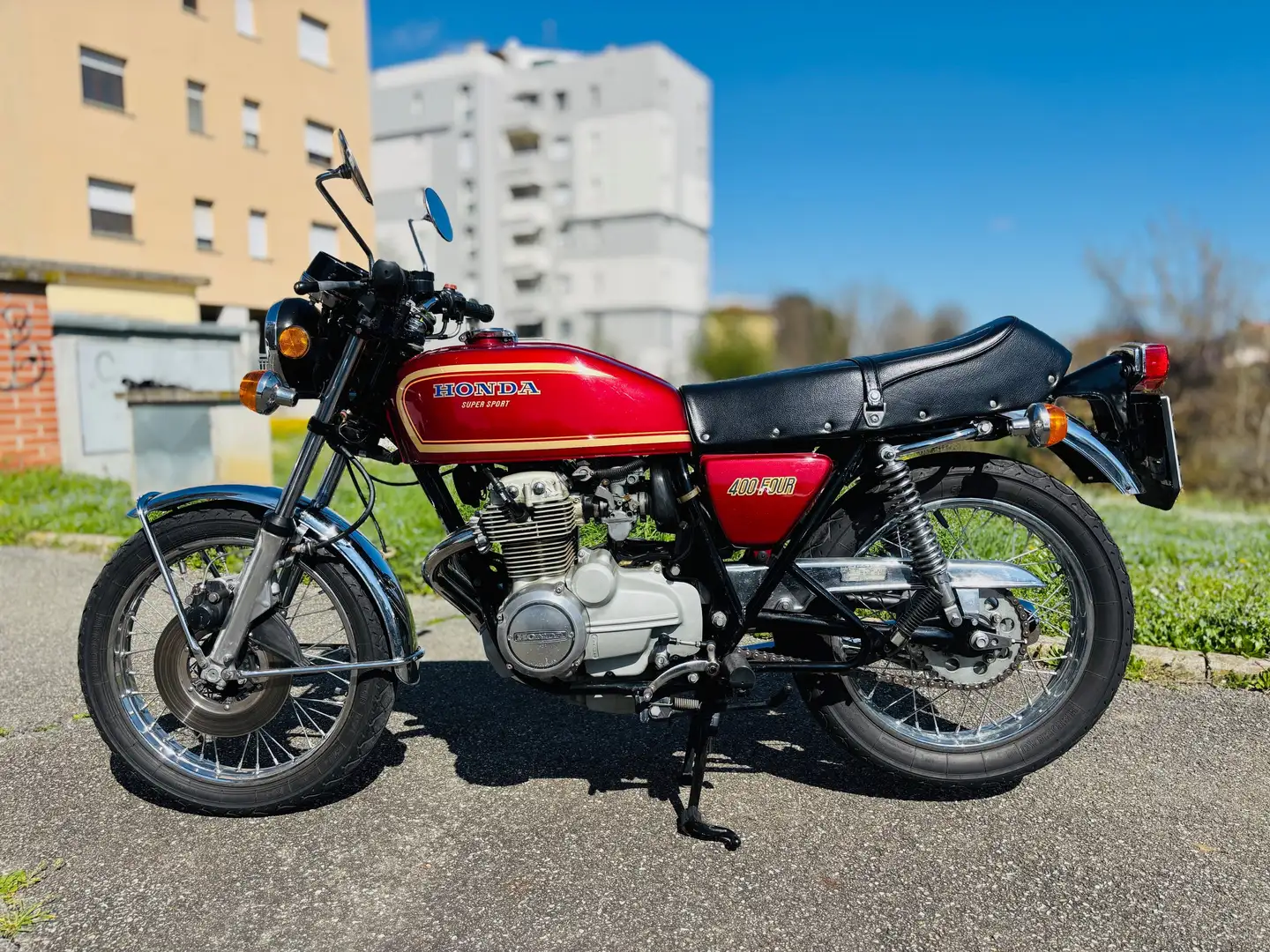 Honda CB 400 Rosso - 1