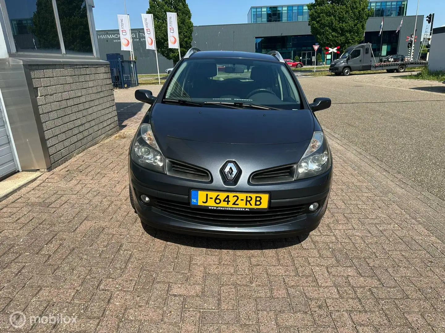 Renault Clio Estate 1.2 TCE Sélection Business Nero - 2