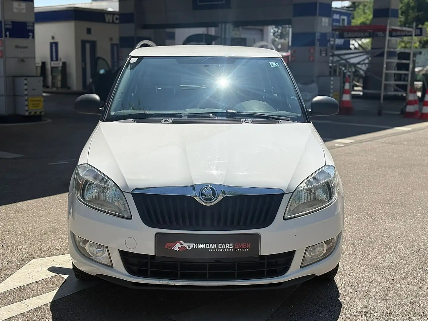 Skoda Fabia Combi Active+ 1,2 TSI**EXPORT** Weiß - 2