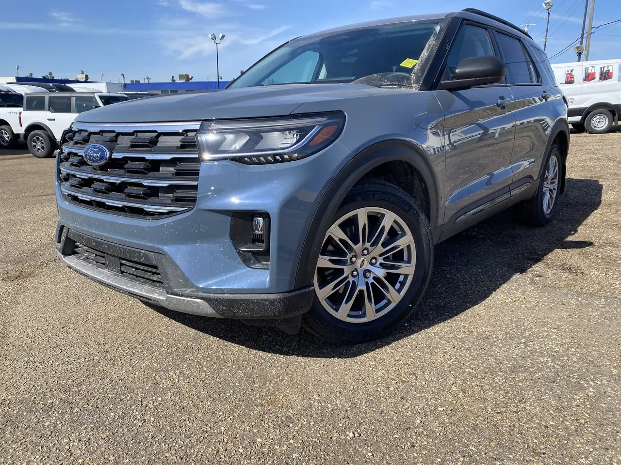 Ford Explorer снимка Ford Explorer