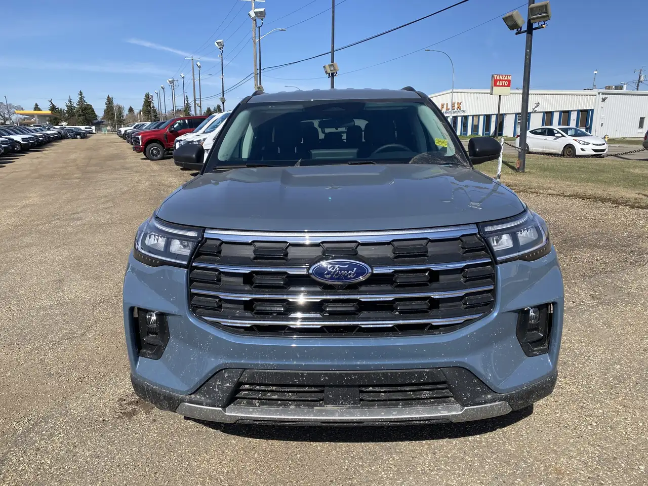 Ford Explorer снимка Ford Explorer