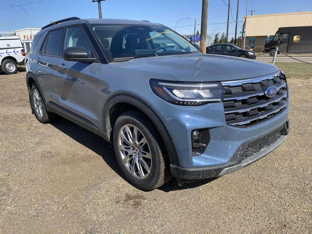 Ford Explorer снимка Ford Explorer