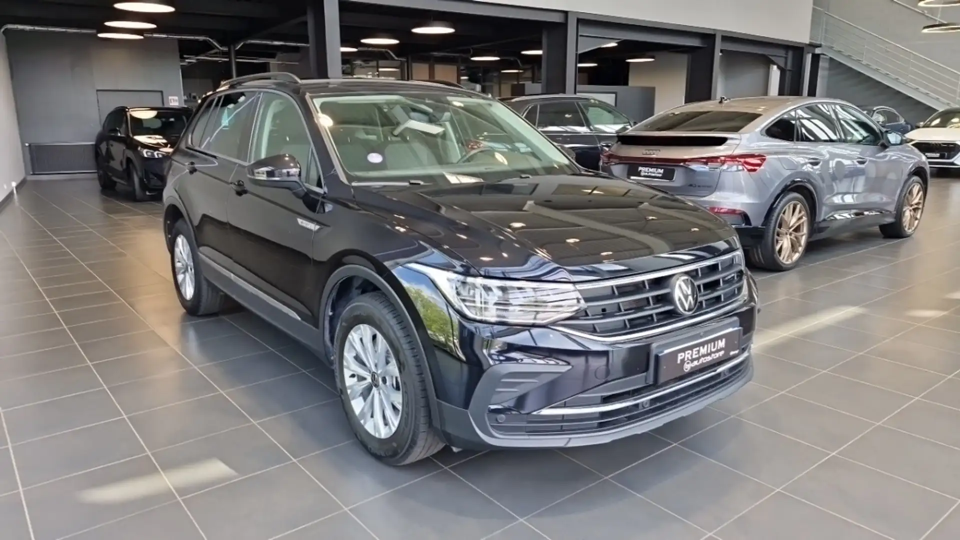 Volkswagen Tiguan BUSINESS 1.4 ehybrid 245ch dsg6 life Noir - 2