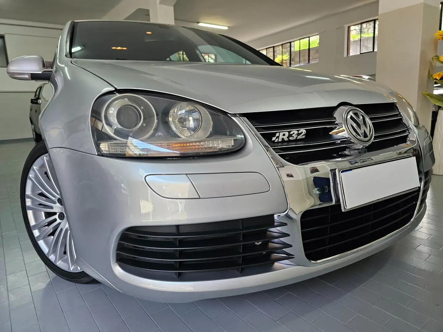 Volkswagen Golf Golf 5p R32 3.2 VR6 4motion Gris - 2