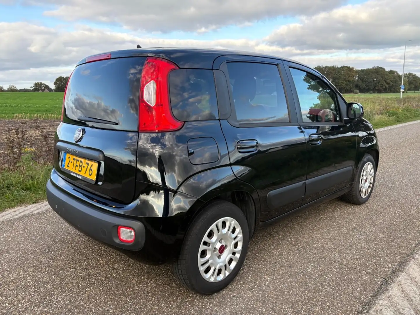 Fiat Panda 0.9 TWINAIR PANDA / AIRCO / NAVI Noir - 2