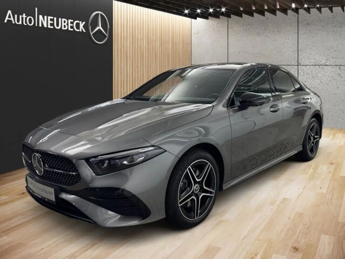Mercedes-Benz A 250 A 250 e Limo AMG Line/Pano/Night/Distronic/360°/ Gris - 1
