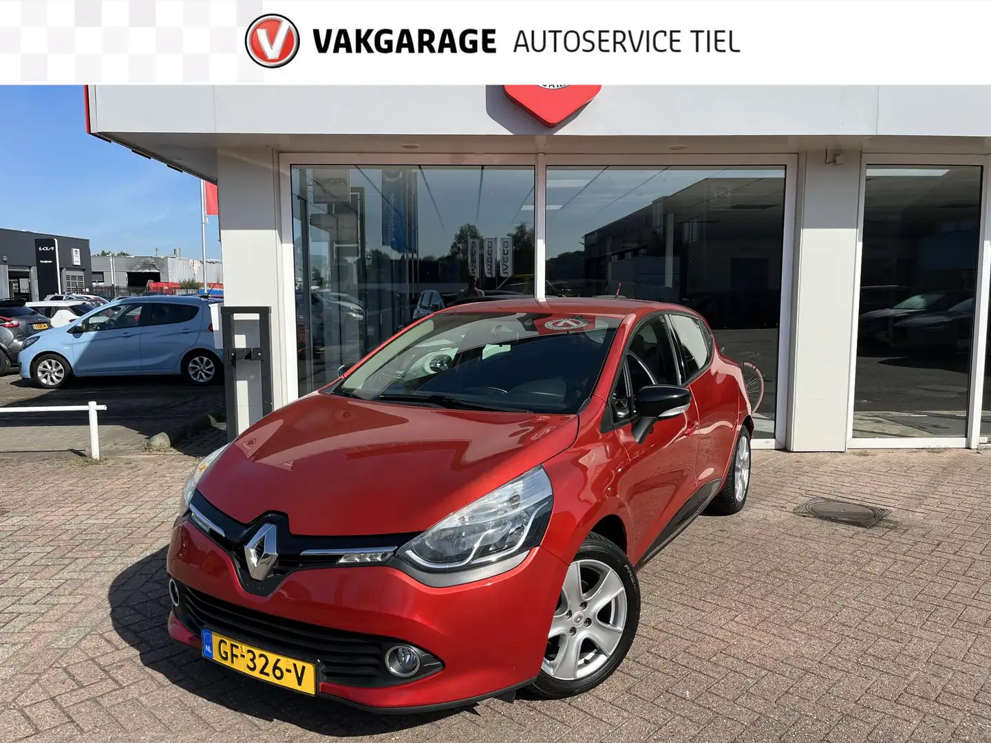 Renault Clio 0.9 TCe Expression Navigatie, Airco, Lichtmetalen Rouge - 1