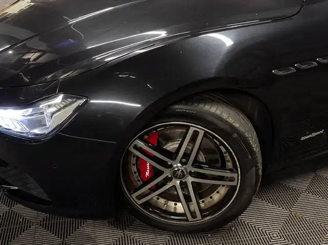 Maserati Ghibli view 5