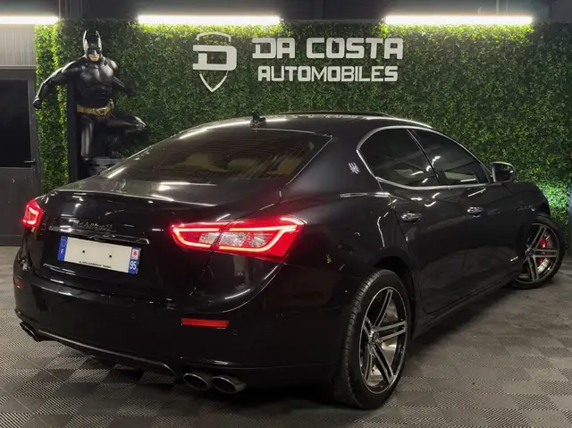 Maserati Ghibli view 9