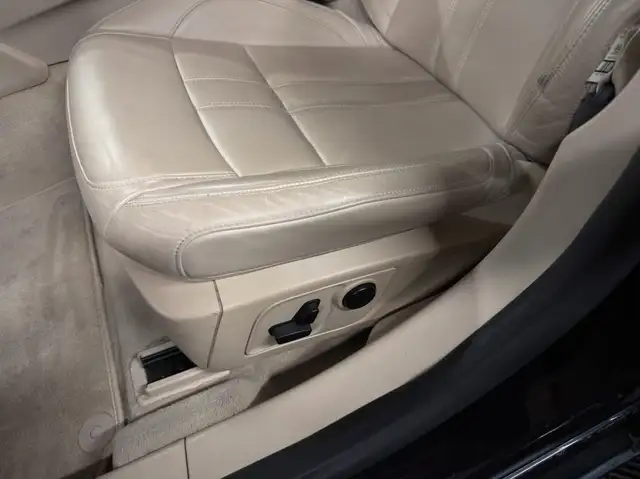 Maserati Ghibli view 12