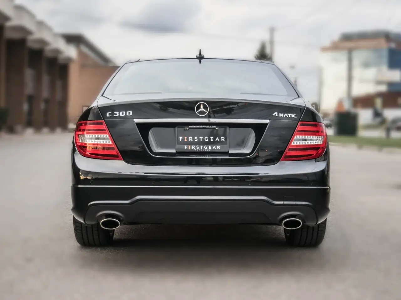 Mercedes-Benz C-Class снимка Mercedes-Benz C-Class
