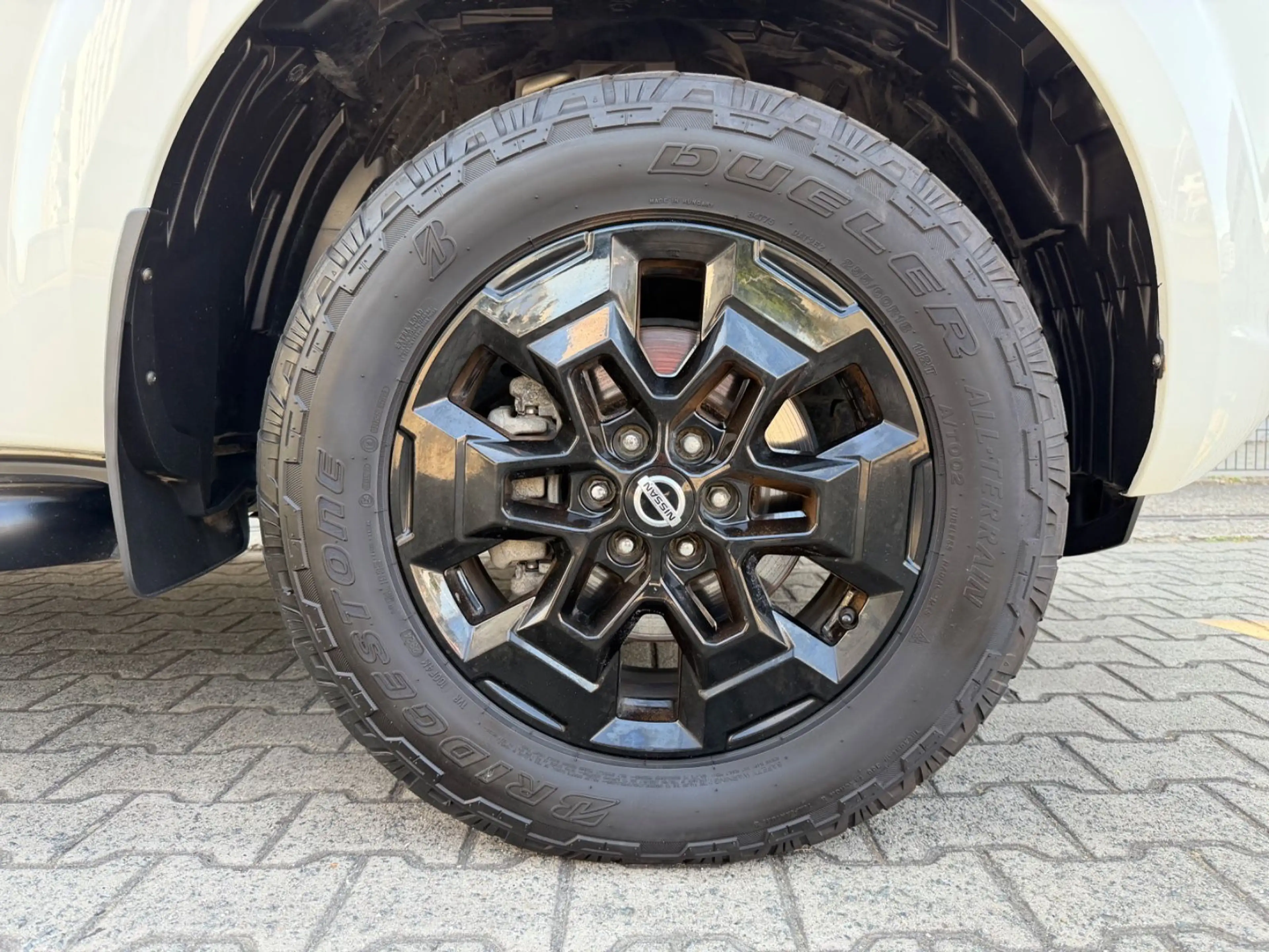 Nissan Navara NP300 N-Guard Double Cab 4x4 KAMERA/NAVI — photo 15