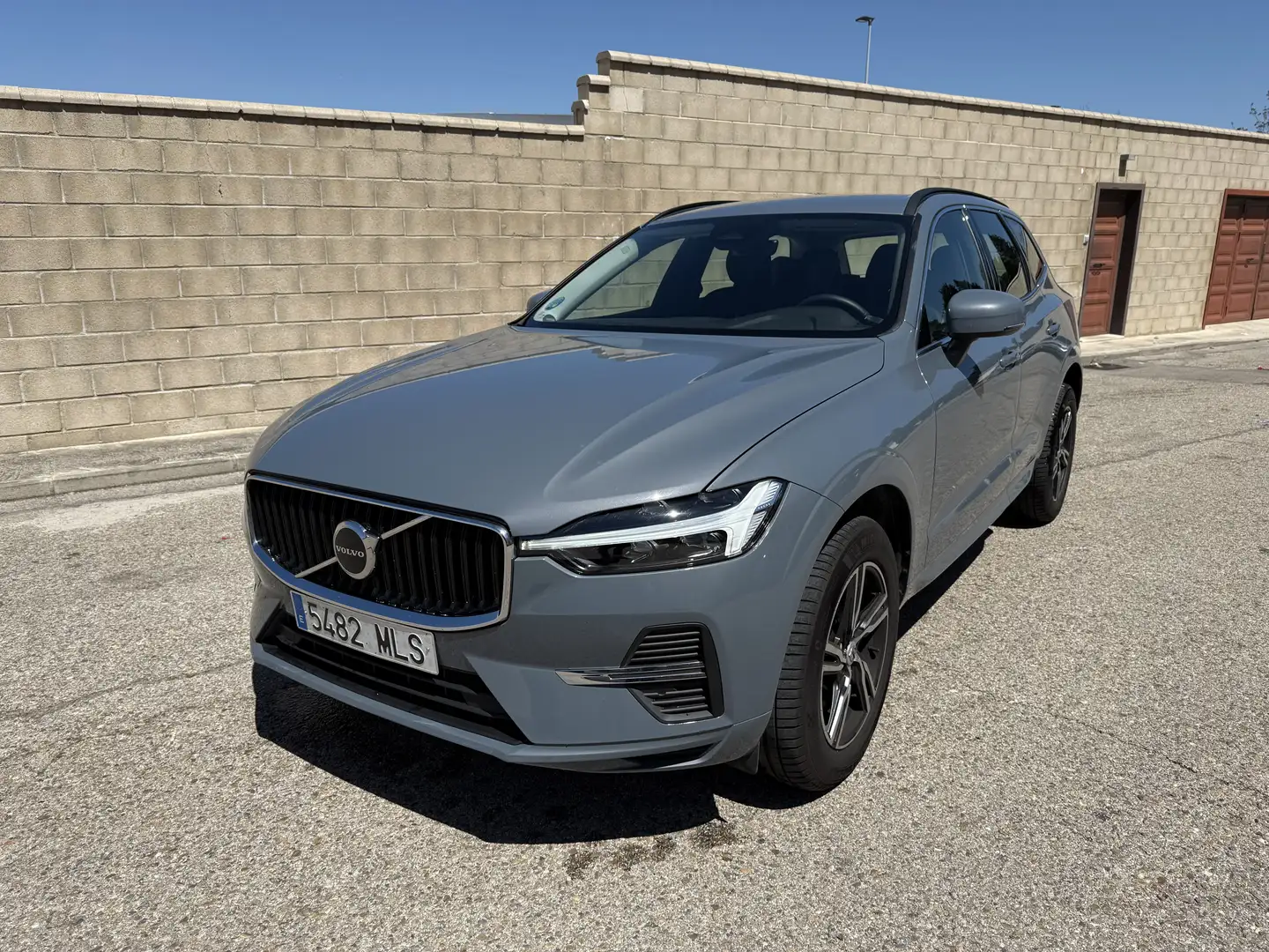 Volvo XC60 B4 2.0 197 core pro - 2