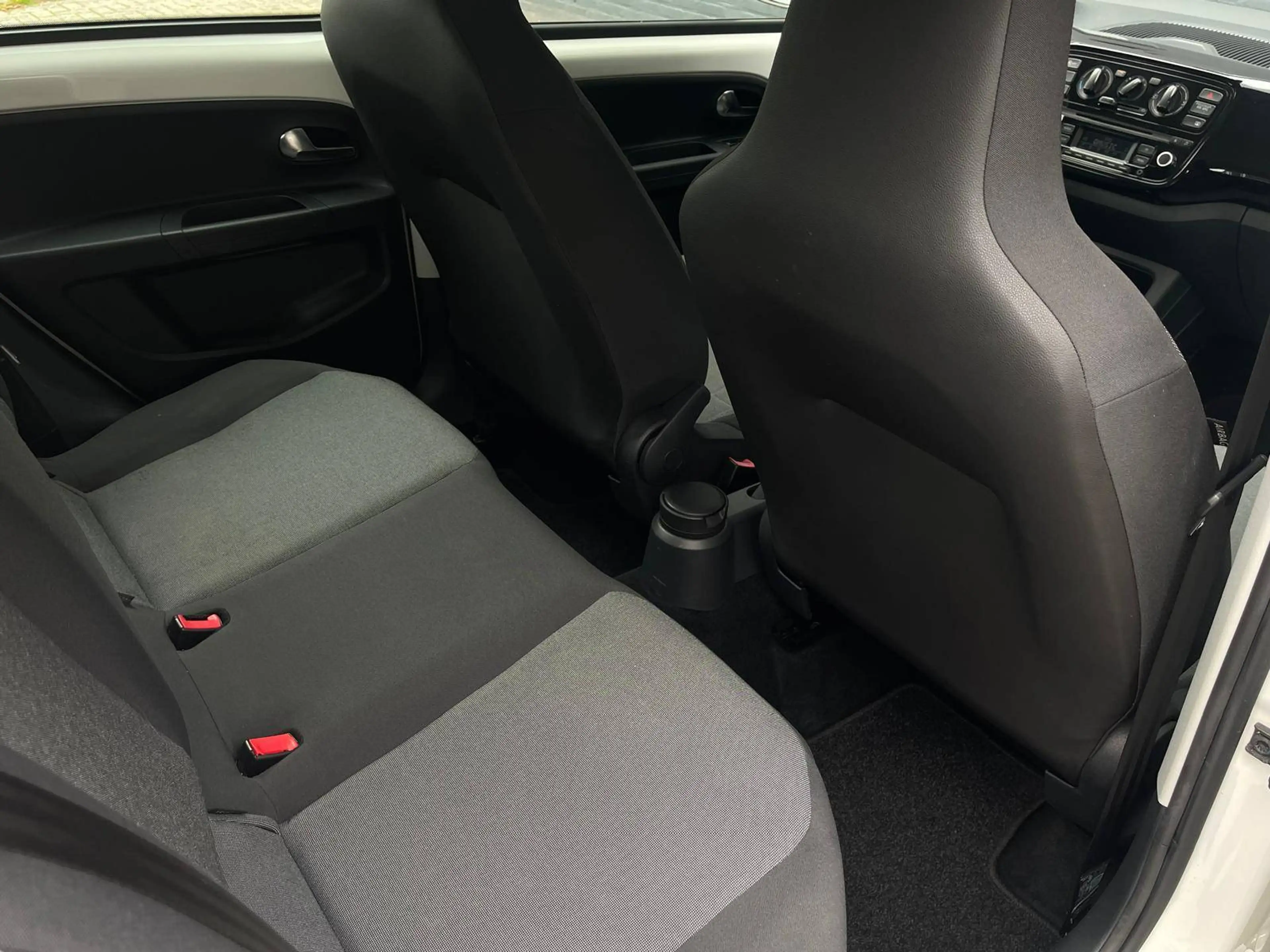 Volkswagen up! 1.0 move up! BlueMotion 5-Deurs Airco — photo 10