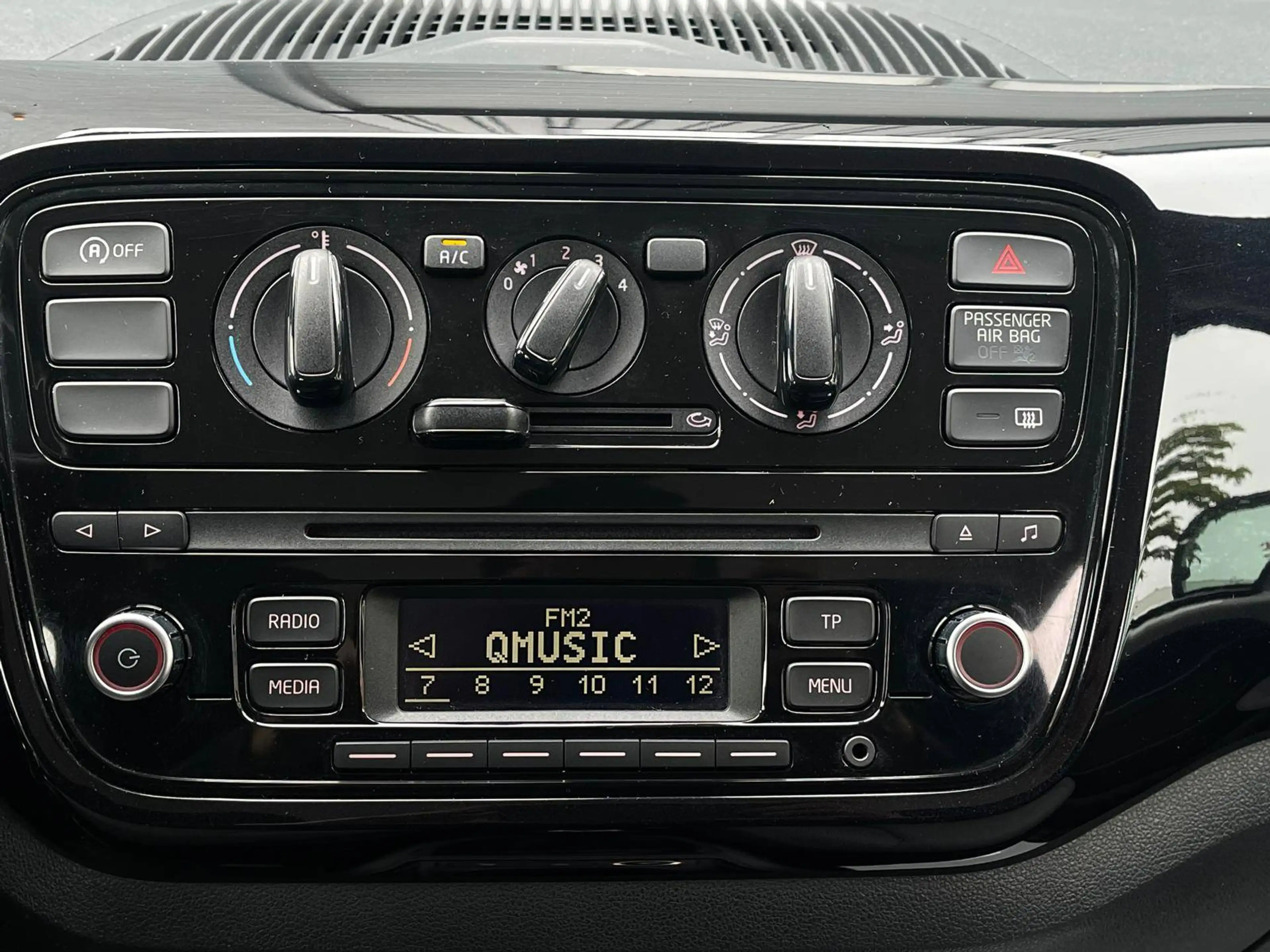Volkswagen up! 1.0 move up! BlueMotion 5-Deurs Airco — photo 12