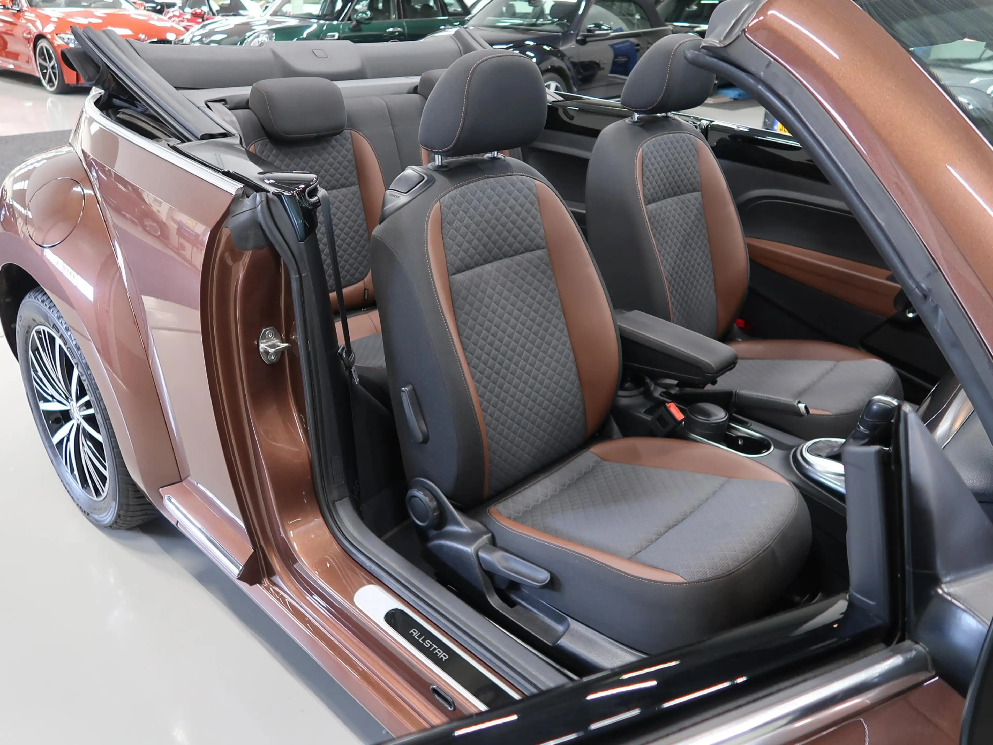 Volkswagen Beetle Cabriolet 1.2 TSI Allstar Automaat Camera App conn — photo 17