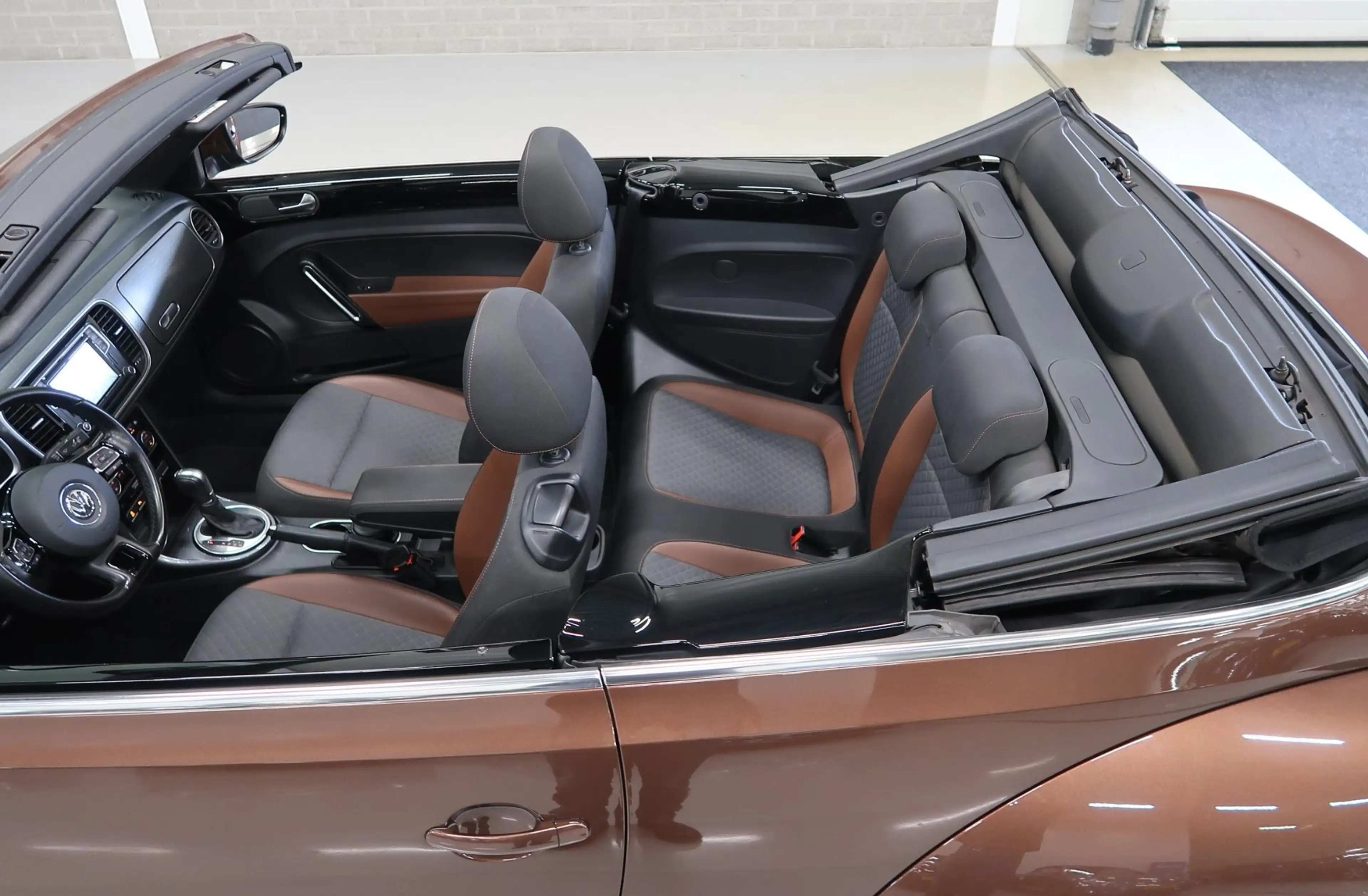 Volkswagen Beetle Cabriolet 1.2 TSI Allstar Automaat Camera App conn — photo 9