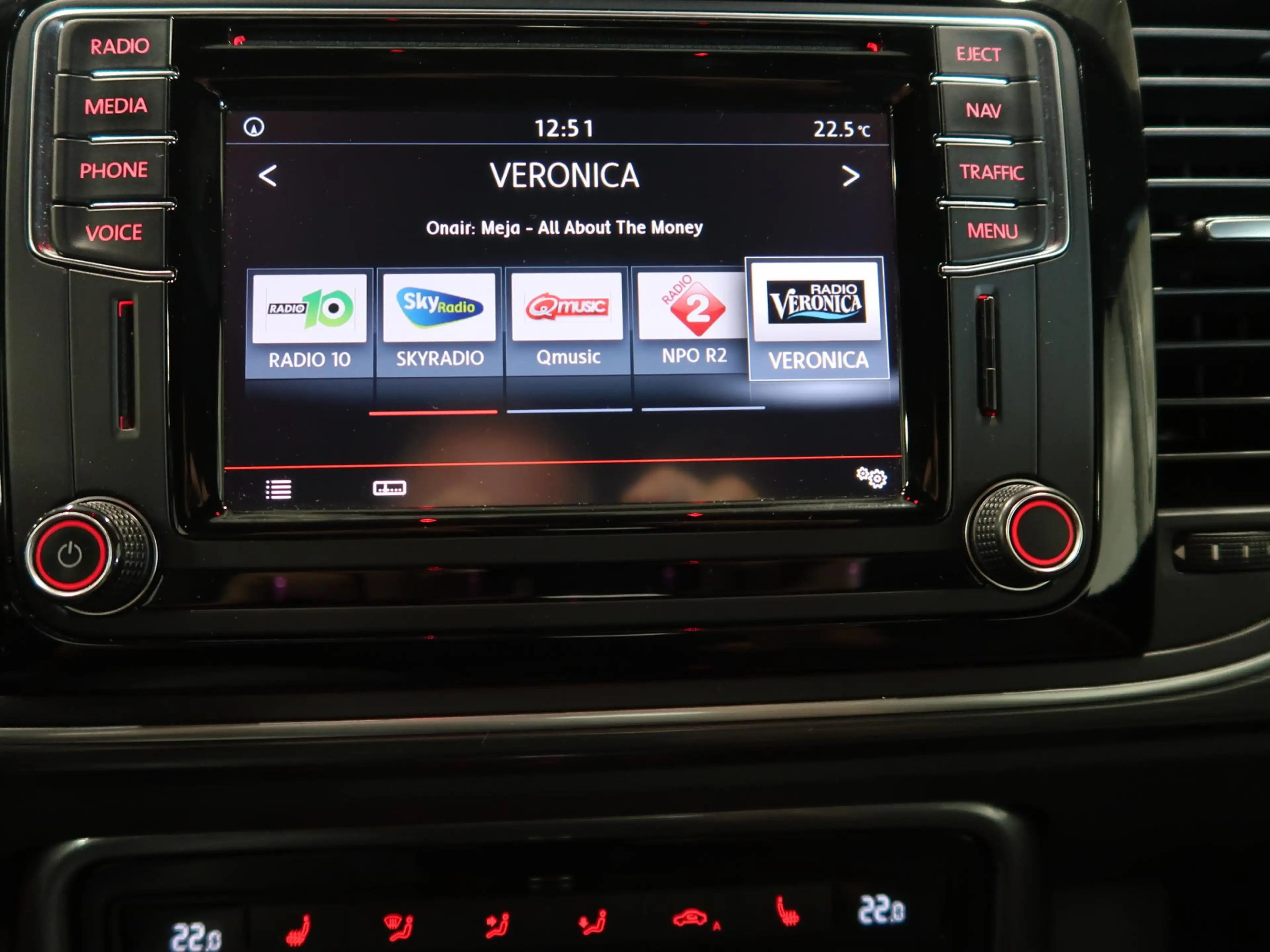 Volkswagen Beetle Cabriolet 1.2 TSI Allstar Automaat Camera App conn — photo 49