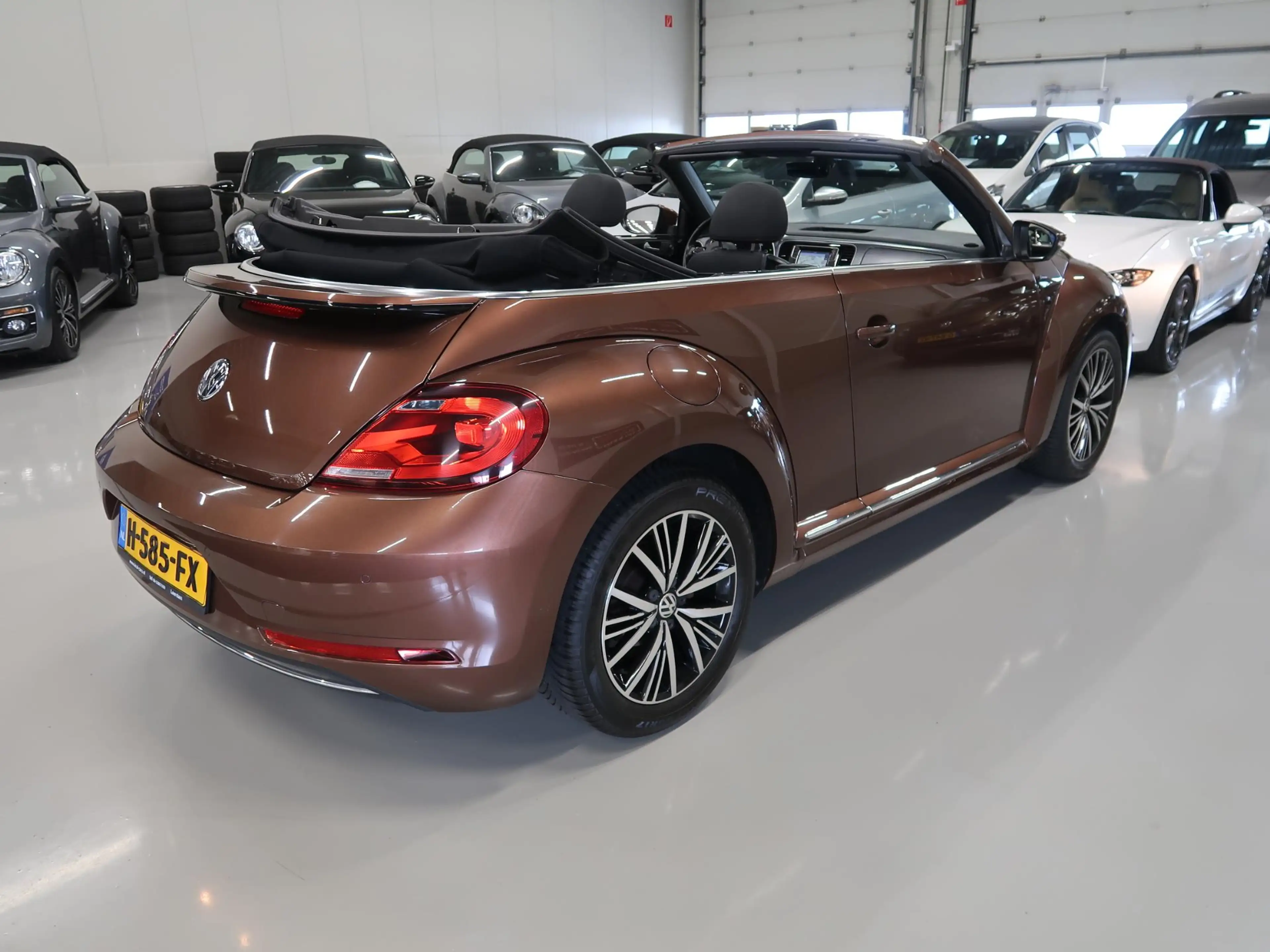 Volkswagen Beetle Cabriolet 1.2 TSI Allstar Automaat Camera App conn — photo 29