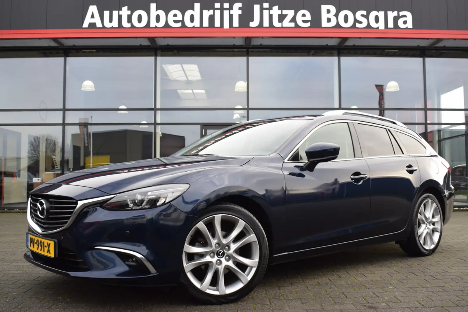 Mazda 6 Sportbreak 2.0 SkyActiv-G GT-M Line LED | Zwart Le Blauw - 1