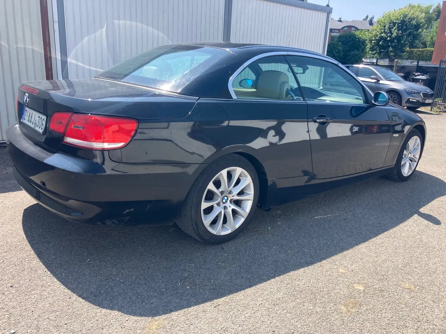 BMW 330 Cabriolet Noir - 2