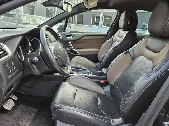 DS Automobiles DS 4 Crossback view 8
