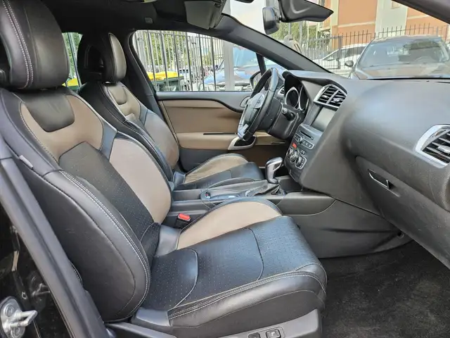 DS Automobiles DS 4 Crossback view 10