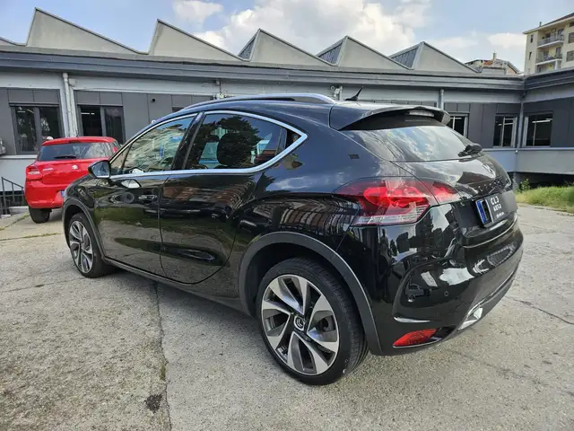 DS Automobiles DS 4 Crossback view 6