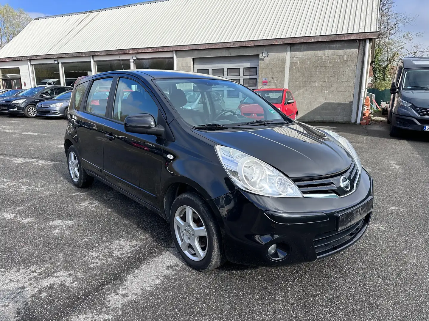 Nissan Note 1.5 dci tekna Fekete - 1